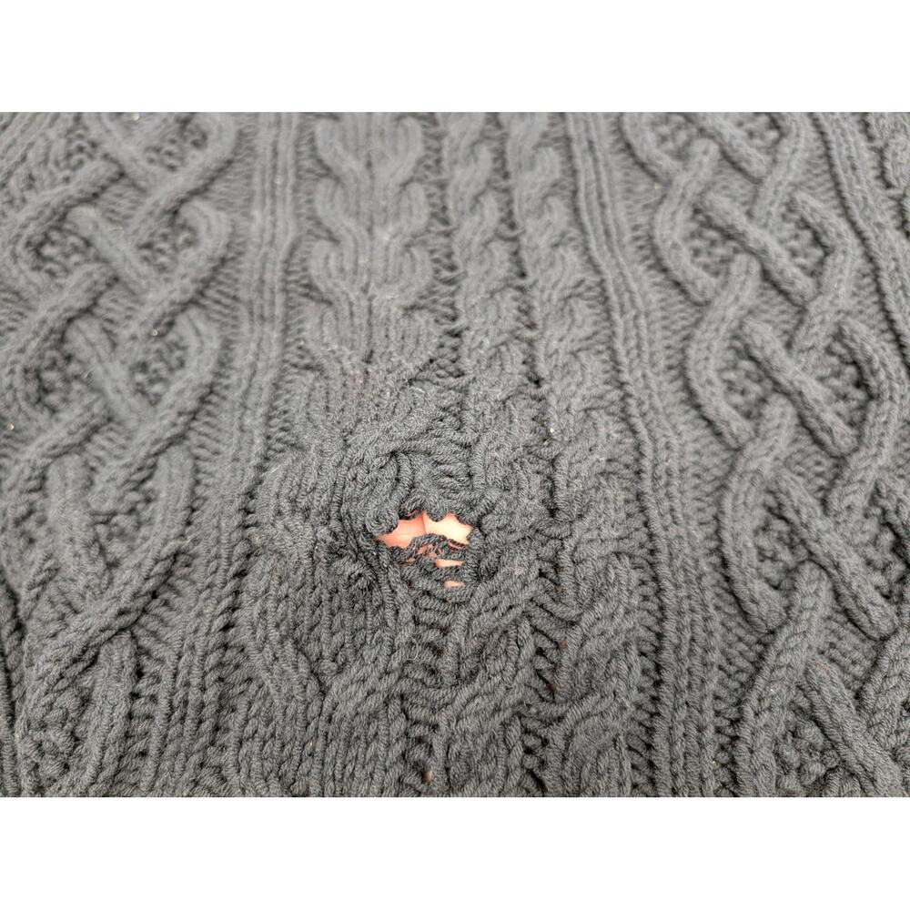 Abercrombie & Fitch Chunky Cable Knit Navy XL Sweater Preppy Errands Cotton ** - Picture 9 of 9